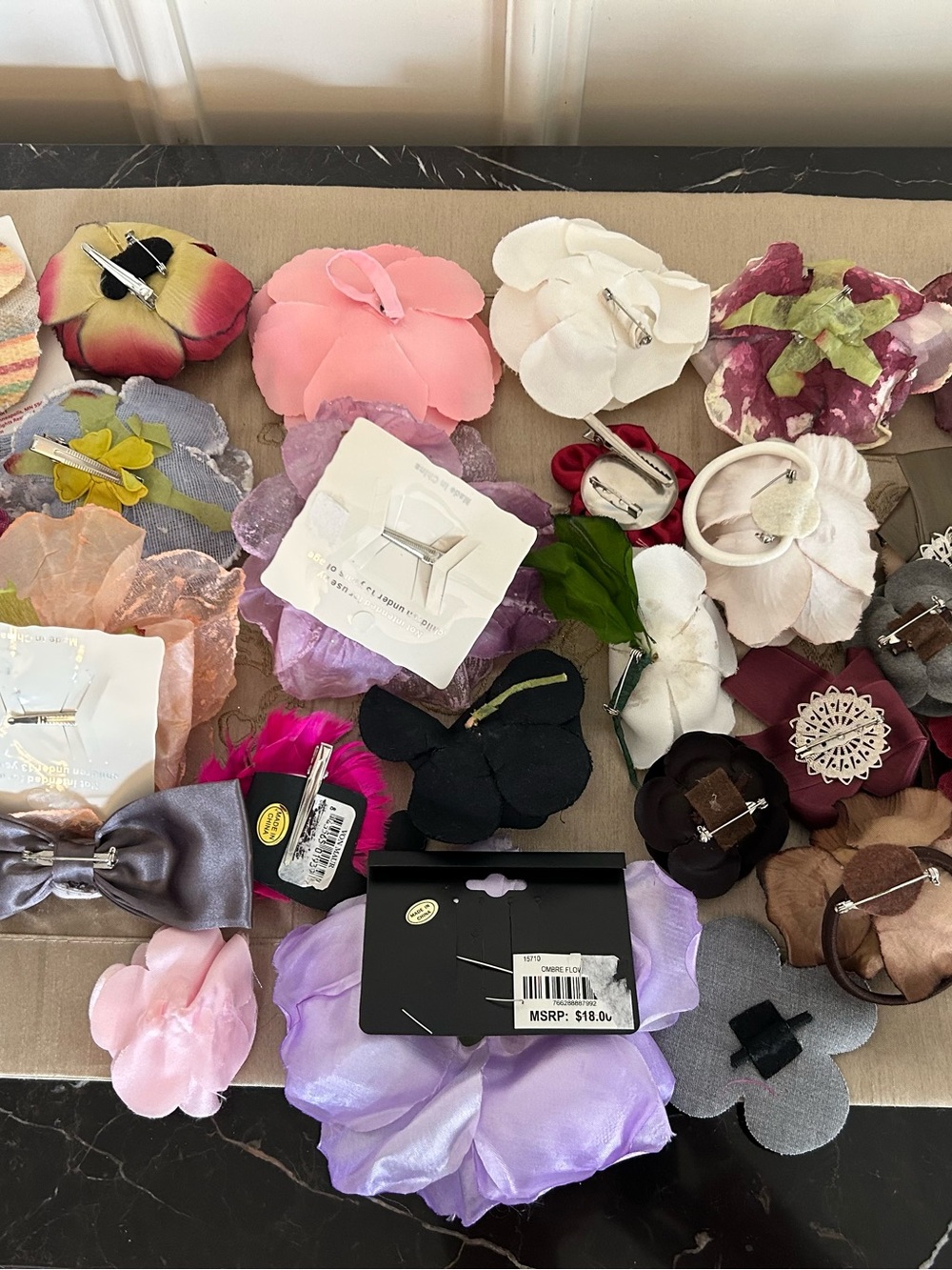 Craft/accessory flower bundle - Picture 9 of 12